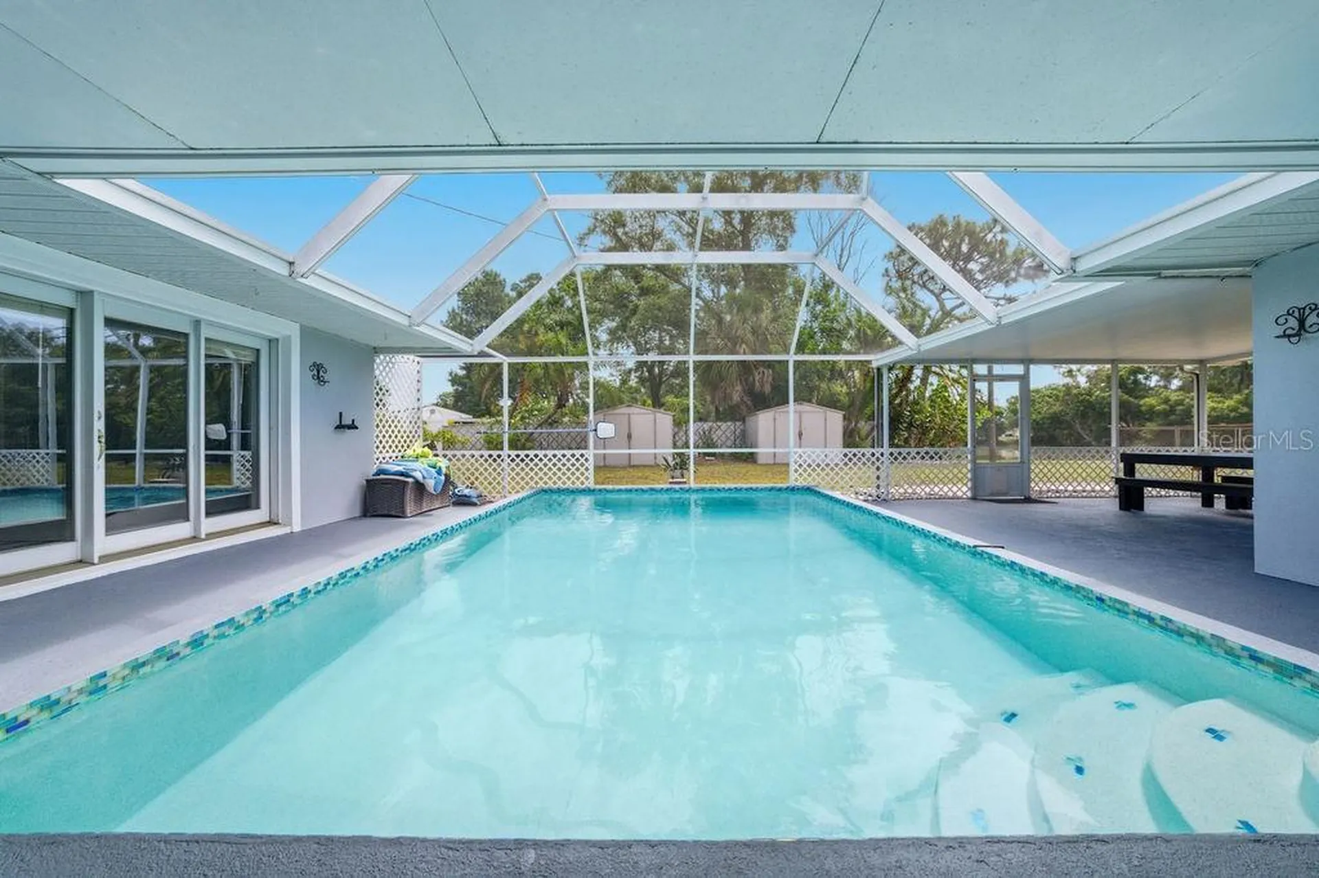 6901 17th Lane N St Petersburg FL 33702