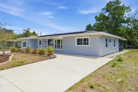 6901 17th Lane N St Petersburg FL 33702