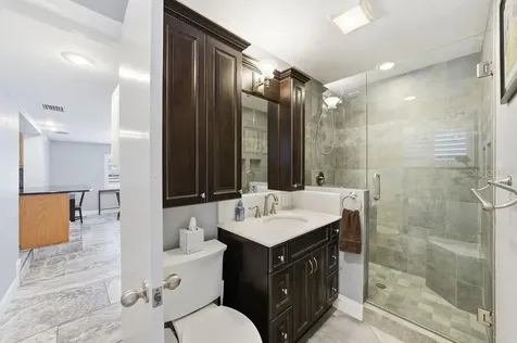 6901 17th Lane N St Petersburg FL 33702