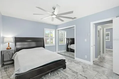 6901 17th Lane N St Petersburg FL 33702
