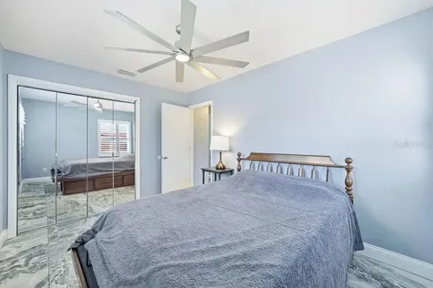 6901 17th Lane N St Petersburg FL 33702