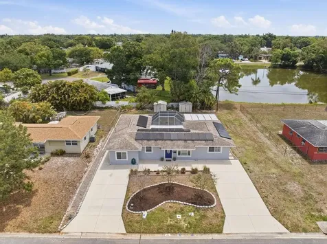 6901 17th Lane N St Petersburg FL 33702