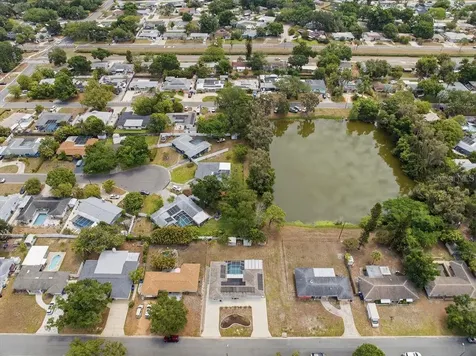 6901 17th Lane N St Petersburg FL 33702