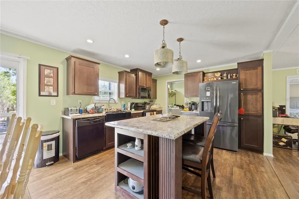 221 Magnolia Road Hawthorne FL 32640