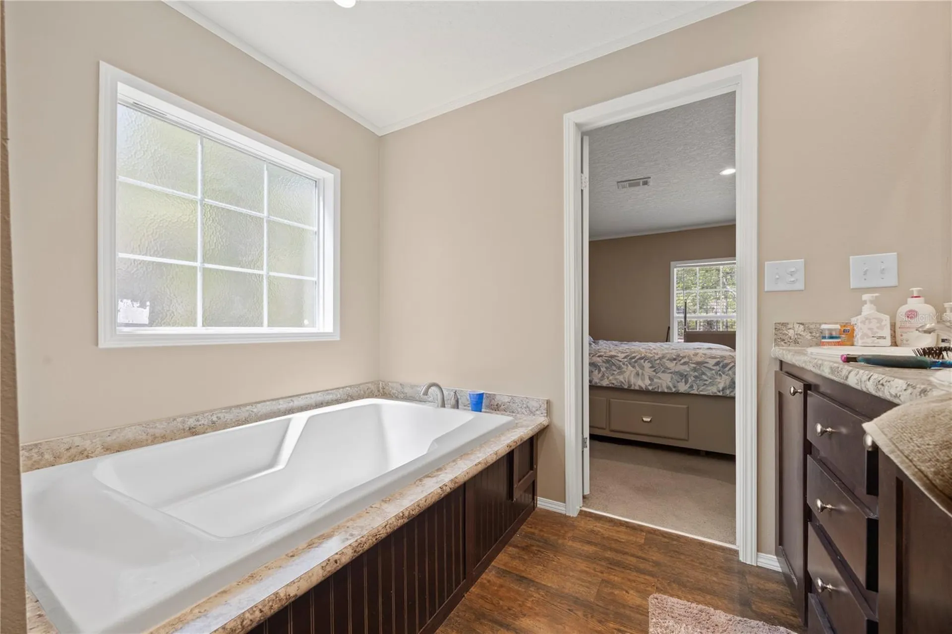 221 Magnolia Road Hawthorne FL 32640