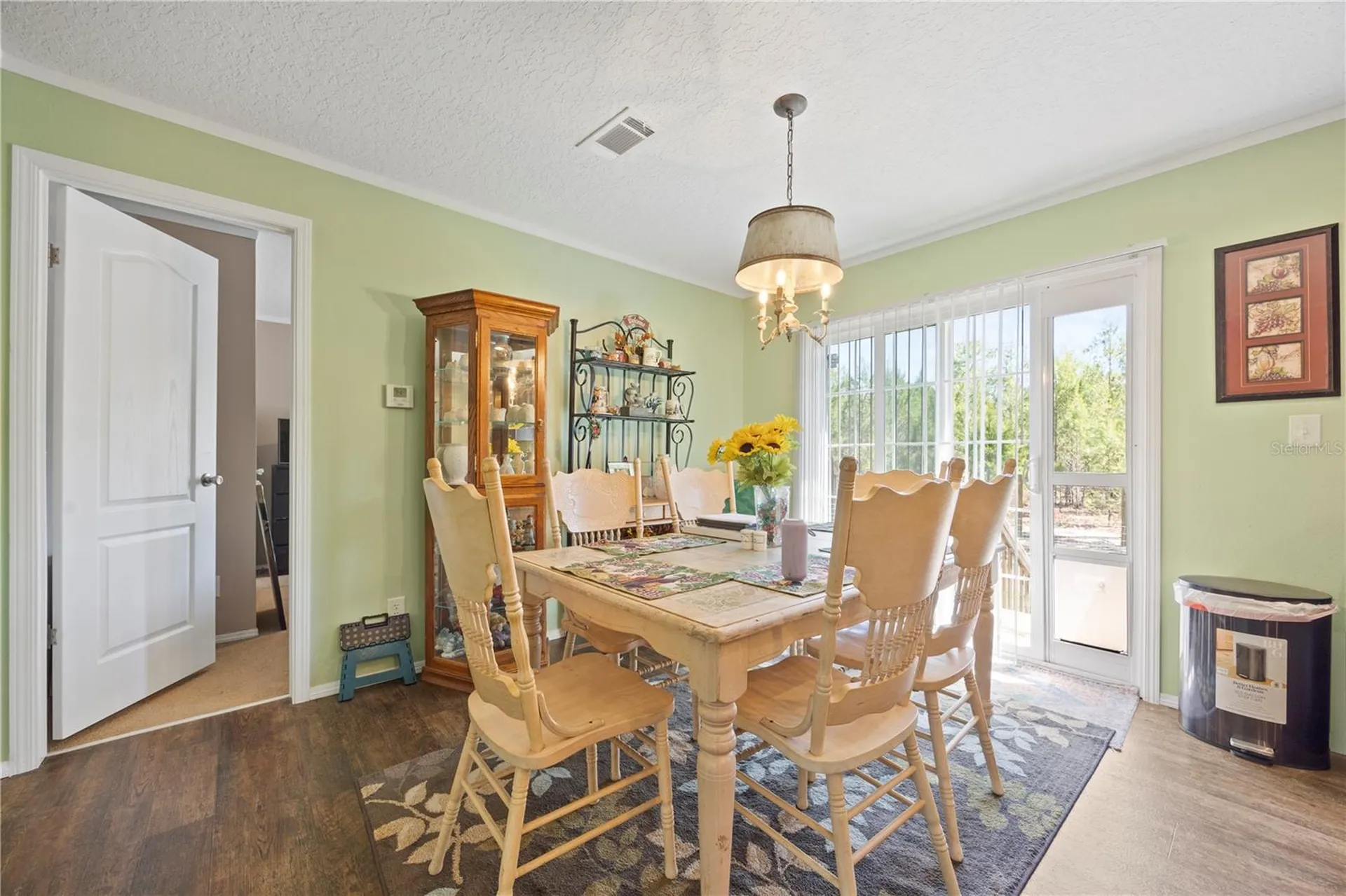 221 Magnolia Road Hawthorne FL 32640