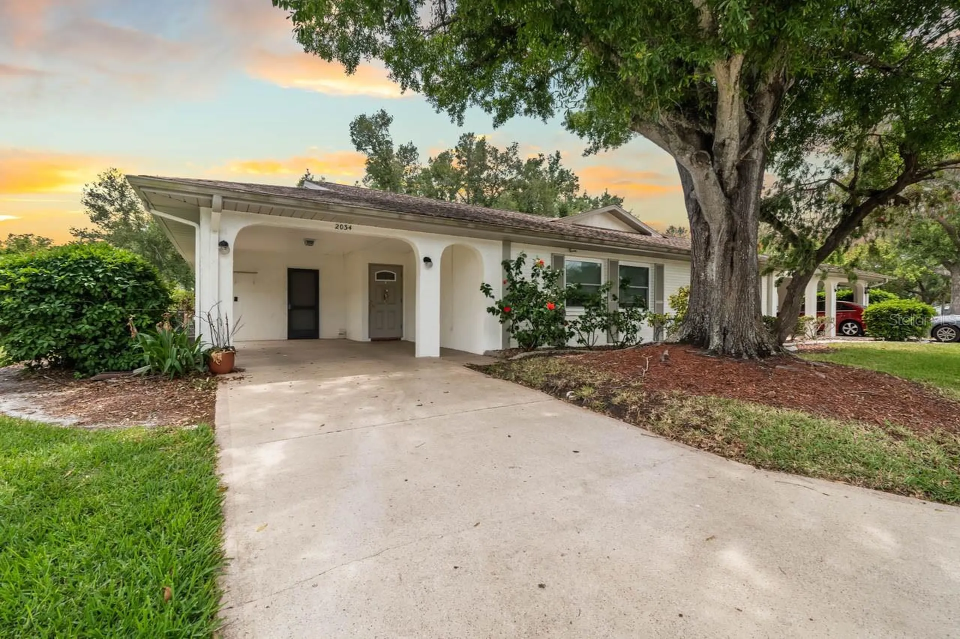 2034 Hawkhurst Circle Sun City Center FL 33573