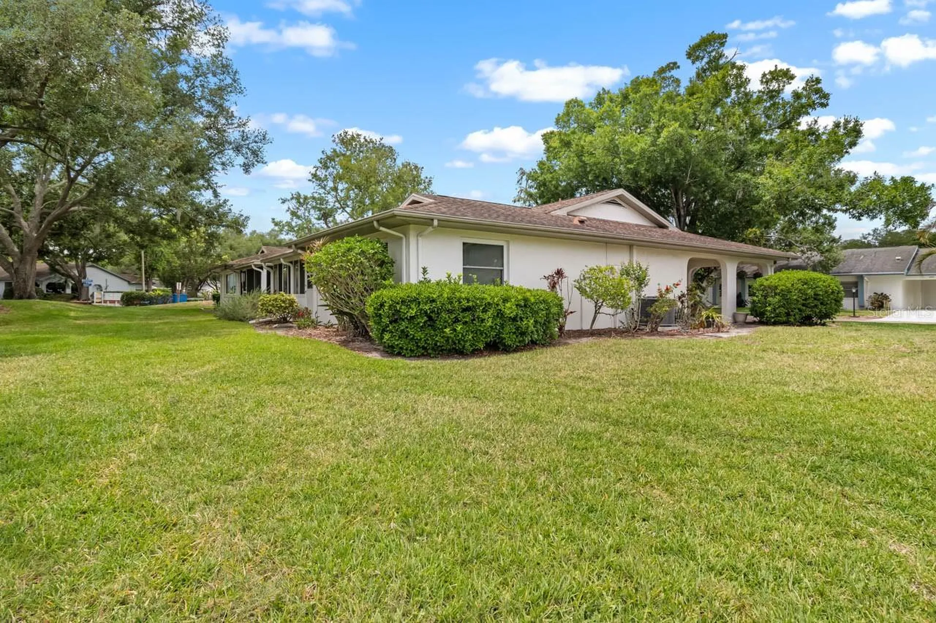 2034 Hawkhurst Circle Sun City Center FL 33573