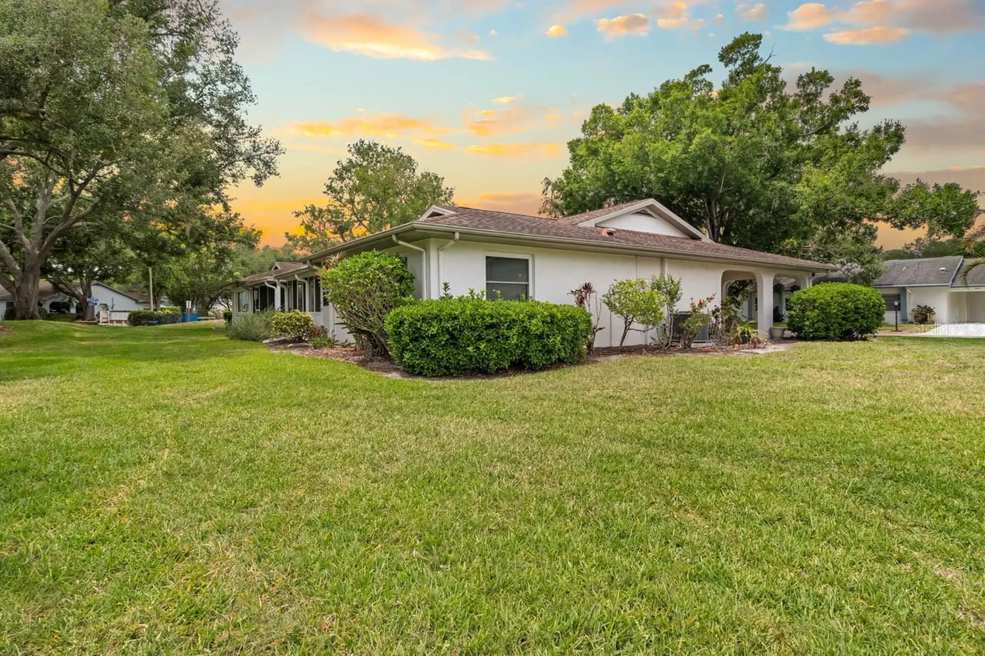 2034 Hawkhurst Circle Sun City Center FL 33573