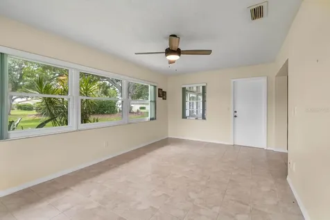 2034 Hawkhurst Circle Sun City Center FL 33573