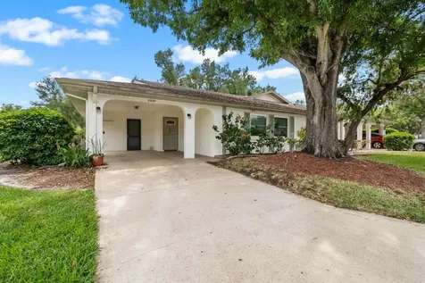 2034 Hawkhurst Circle Sun City Center FL 33573