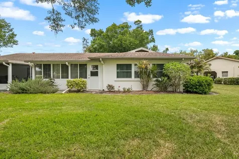 2034 Hawkhurst Circle Sun City Center FL 33573