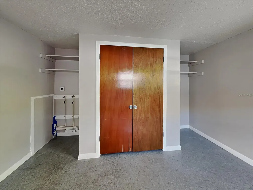 9610 N 12th Street Tampa FL 33612