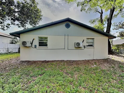 9610 N 12th Street Tampa FL 33612