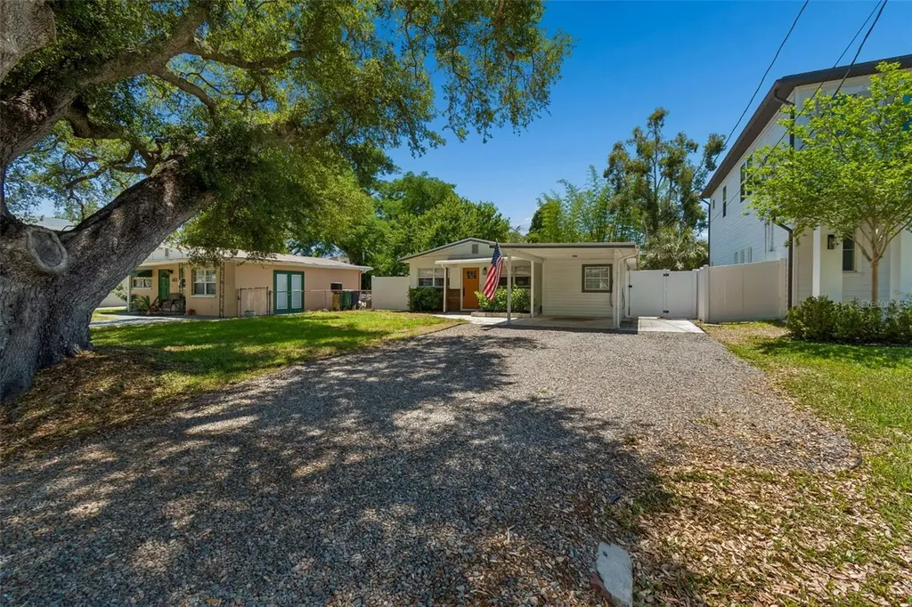 3320 W Iowa Avenue Tampa FL 33611