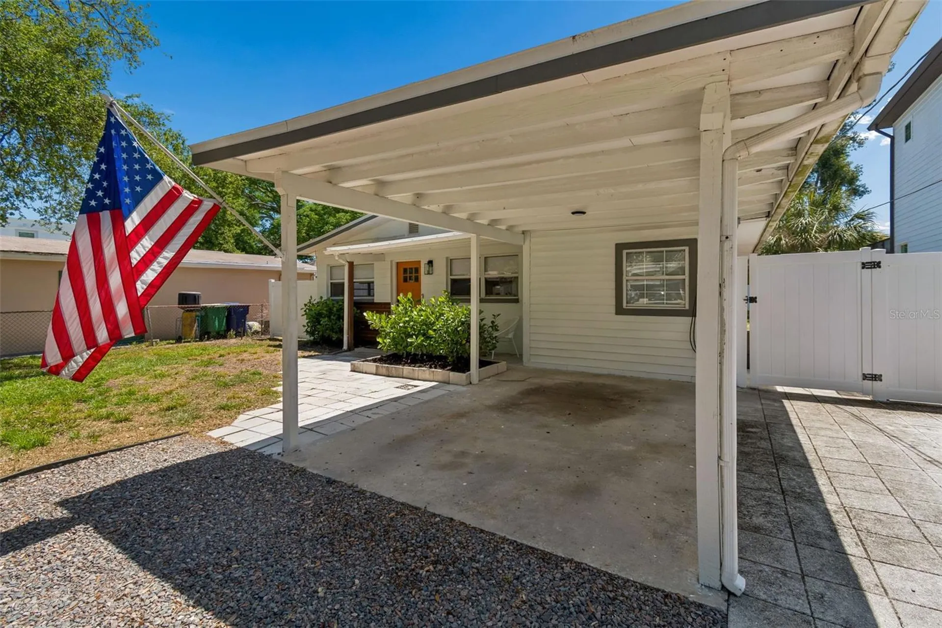 3320 W Iowa Avenue Tampa FL 33611