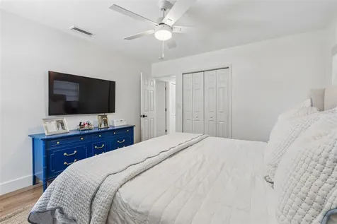 3320 W Iowa Avenue Tampa FL 33611