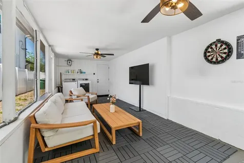 3320 W Iowa Avenue Tampa FL 33611