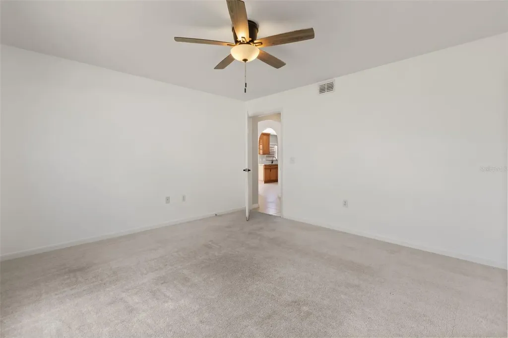 1915 Corner Crest Court Orlando FL 32820