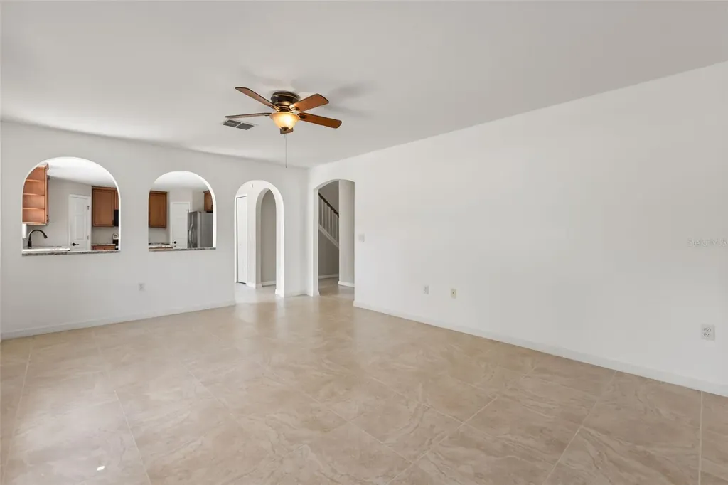 1915 Corner Crest Court Orlando FL 32820