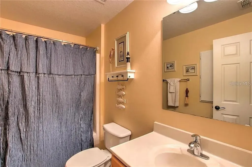 1915 Corner Crest Court Orlando FL 32820