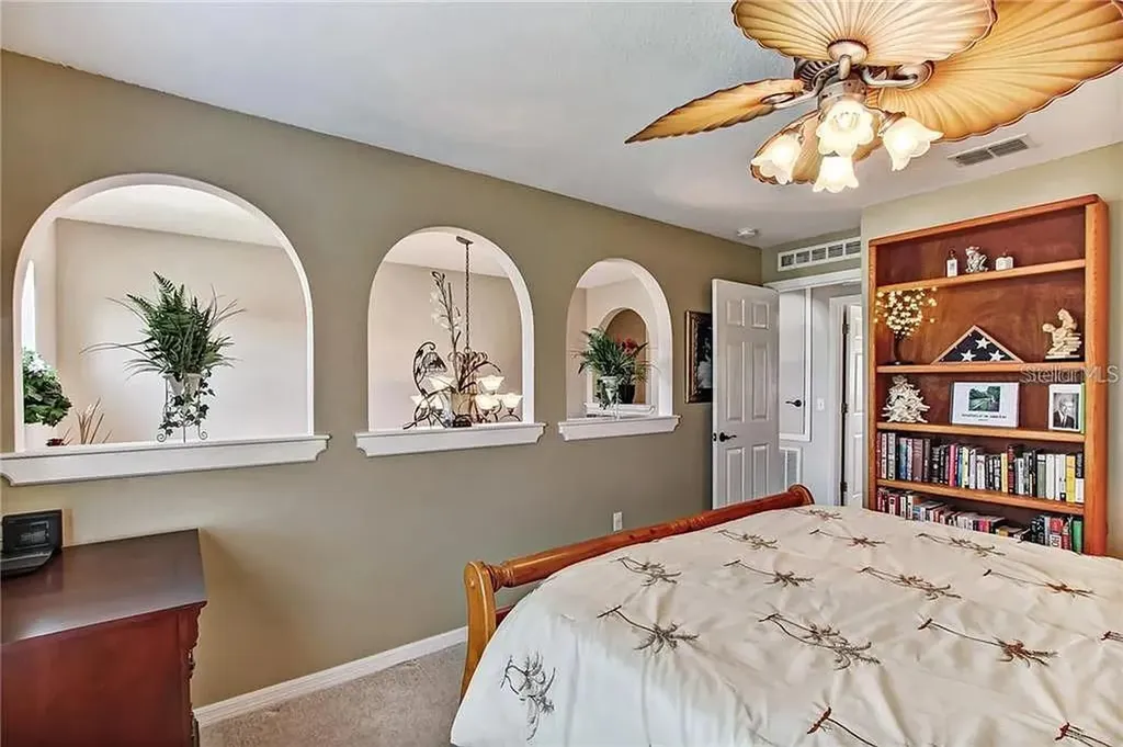 1915 Corner Crest Court Orlando FL 32820