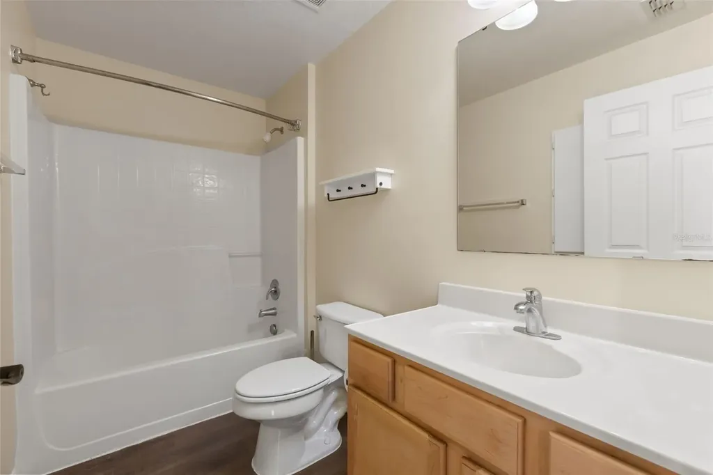 1915 Corner Crest Court Orlando FL 32820