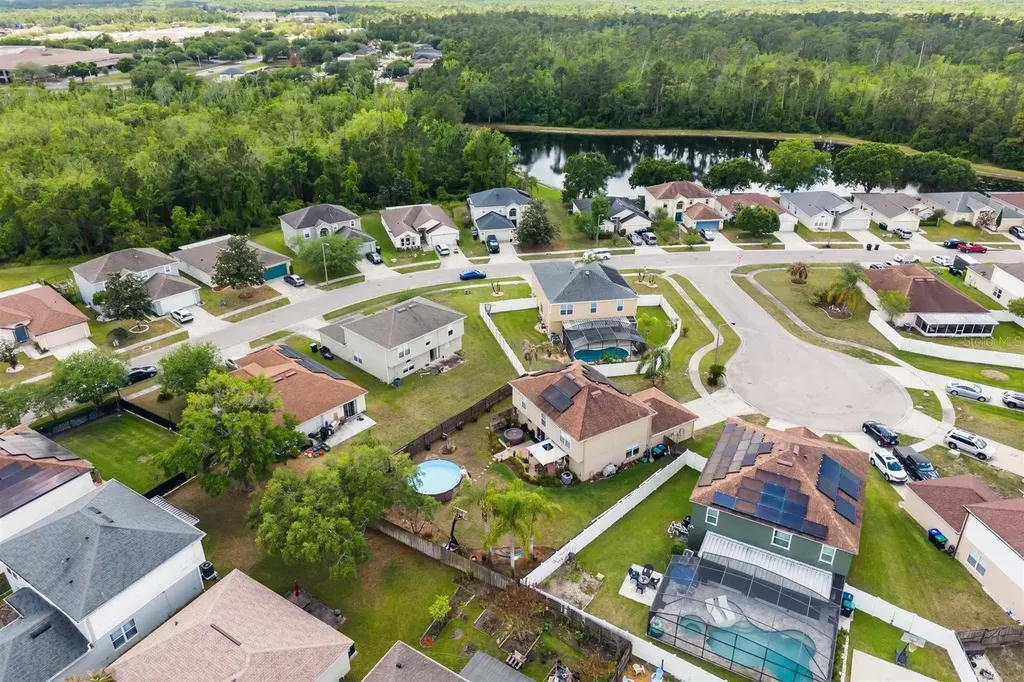 1915 Corner Crest Court Orlando FL 32820
