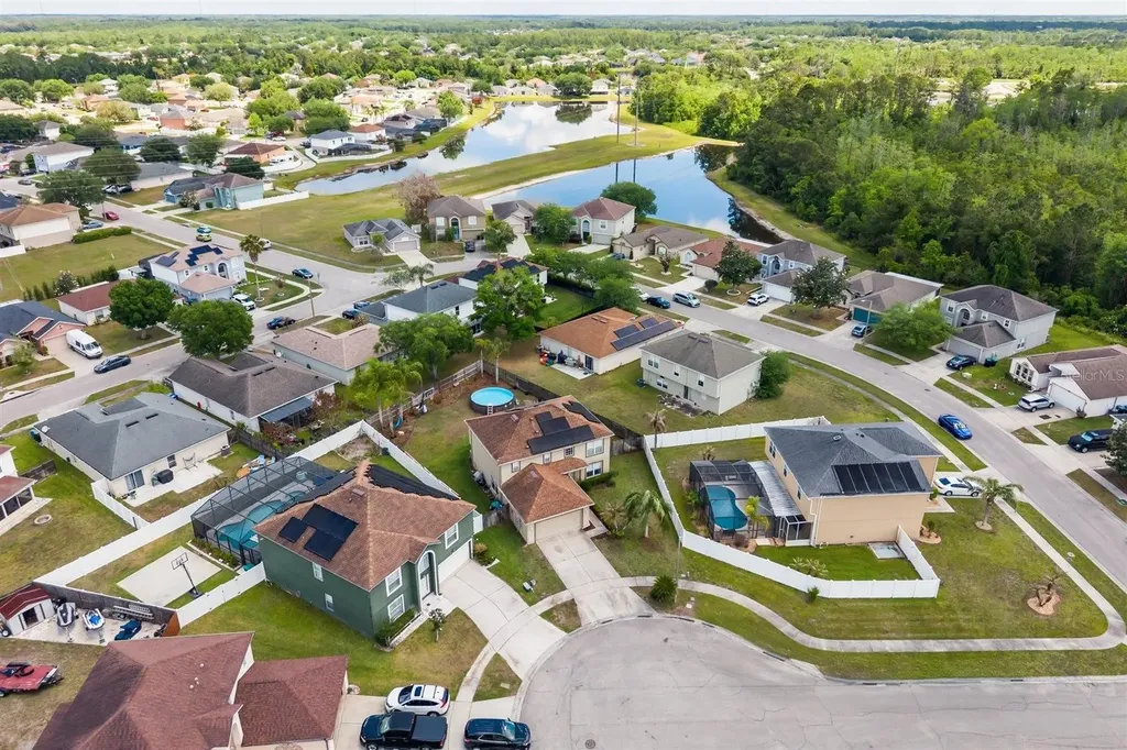 1915 Corner Crest Court Orlando FL 32820