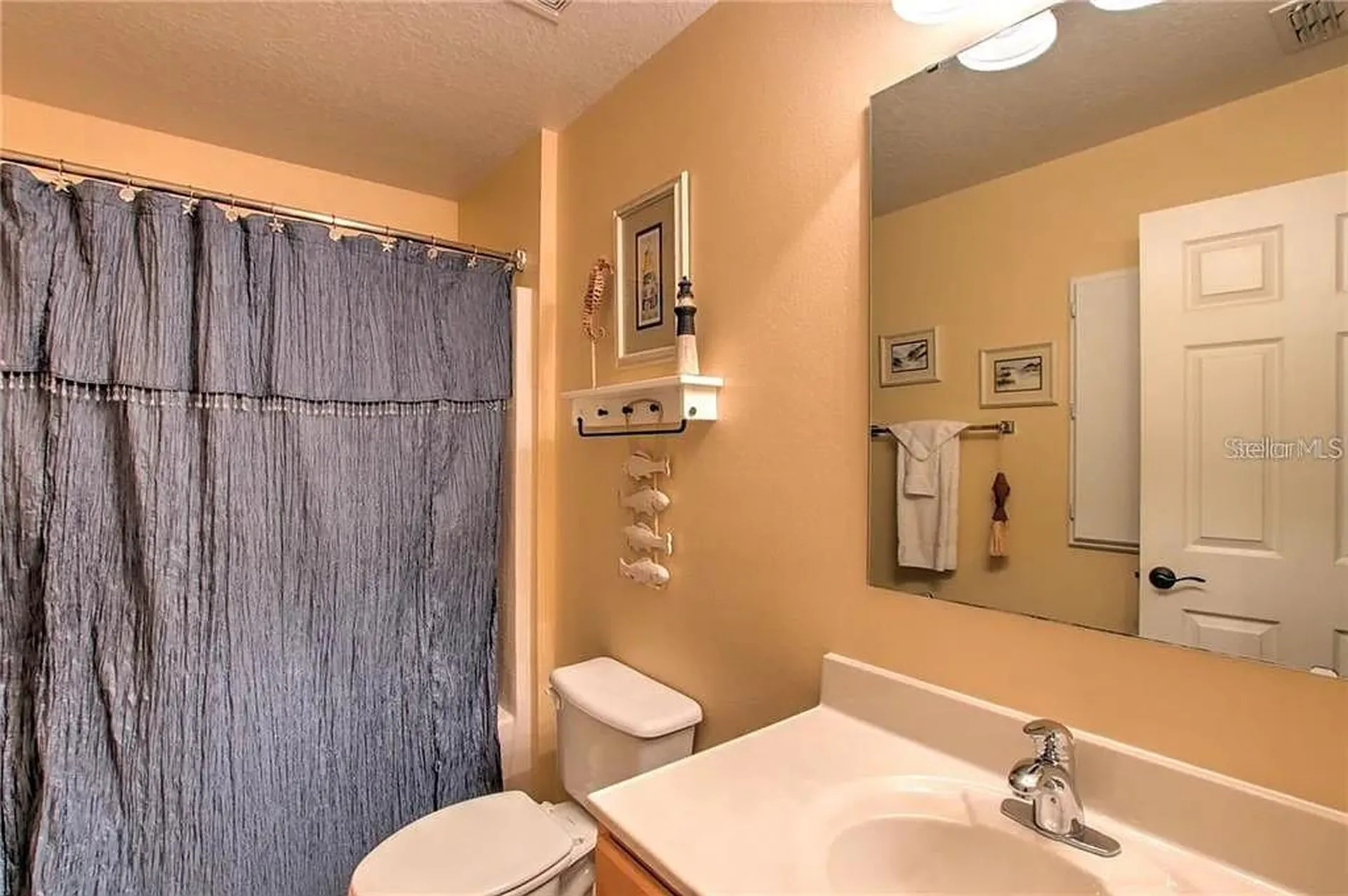 1915 Corner Crest Court Orlando FL 32820