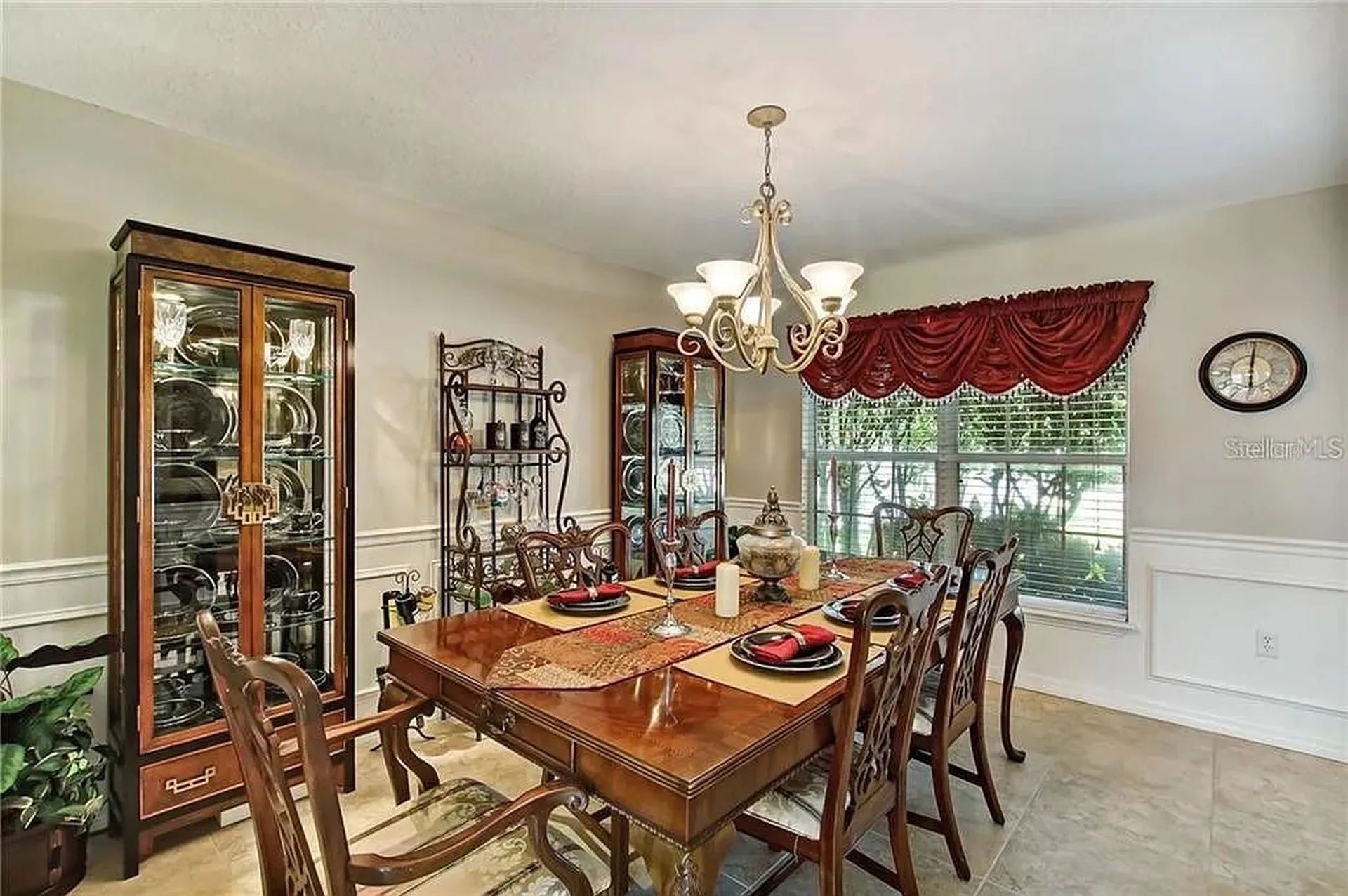 1915 Corner Crest Court Orlando FL 32820