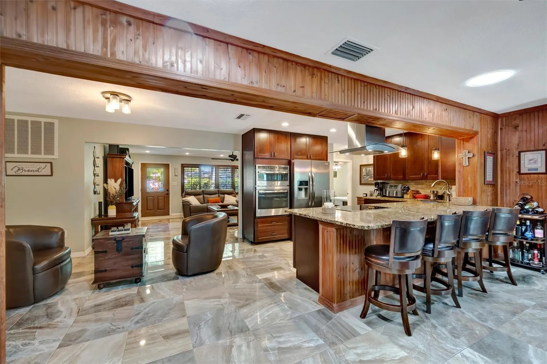 9782 55th Avenue N St Petersburg FL 33708