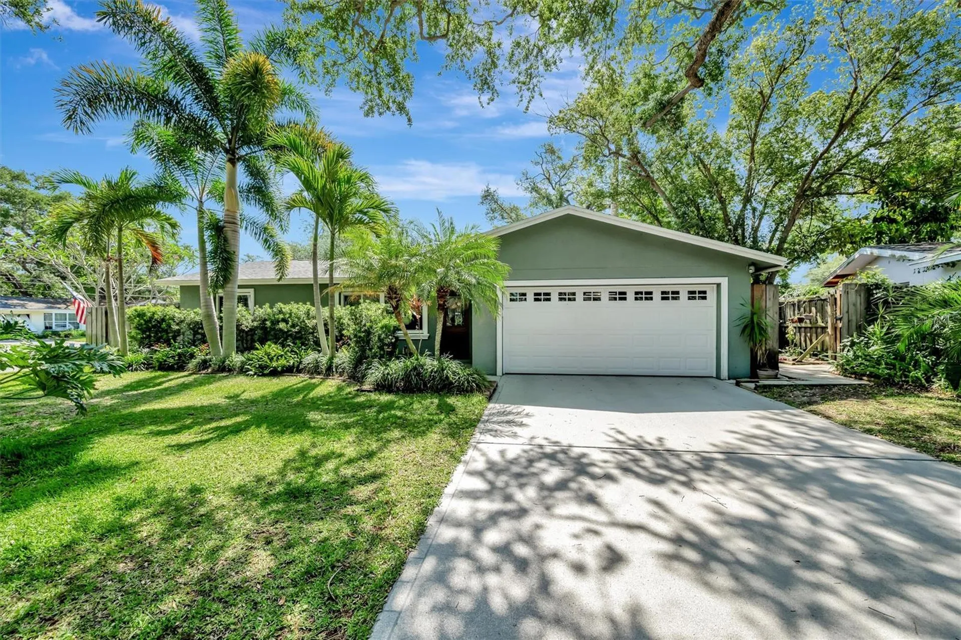 9782 55th Avenue N St Petersburg FL 33708