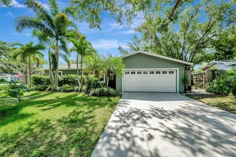 9782 55th Avenue N St Petersburg FL 33708