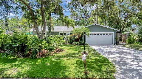 9782 55th Avenue N St Petersburg FL 33708