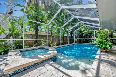 9782 55th Avenue N St Petersburg FL 33708