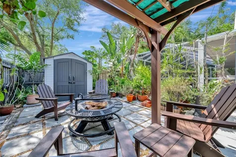 9782 55th Avenue N St Petersburg FL 33708