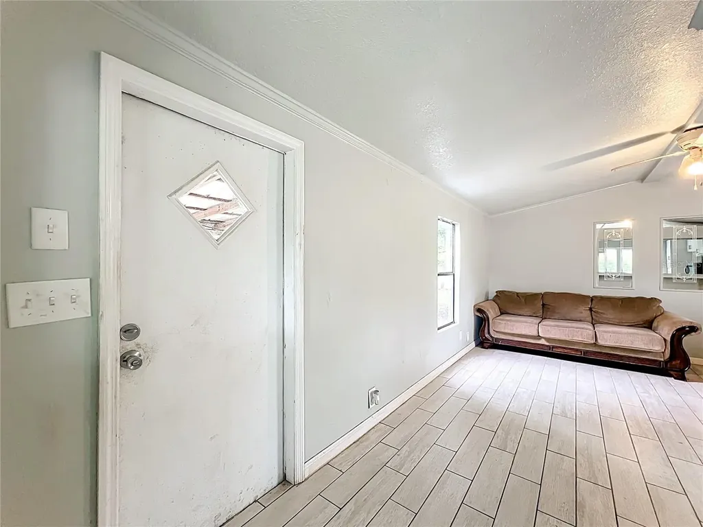 9059 Salem Road St Cloud FL 34773
