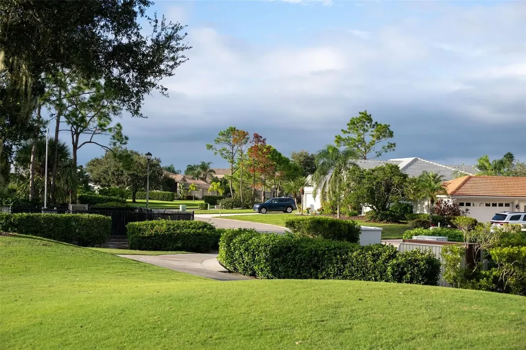5231 Mahogany Run Avenue Sarasota FL 34241
