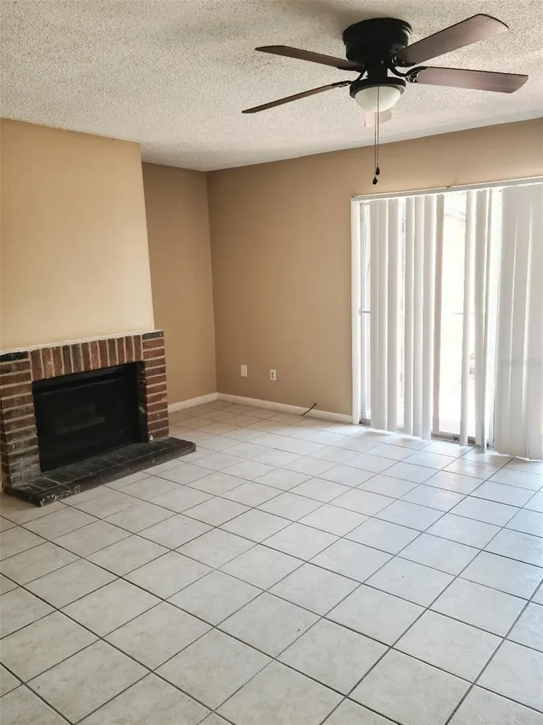 2330 Huntington Green Court Orlando FL 32839