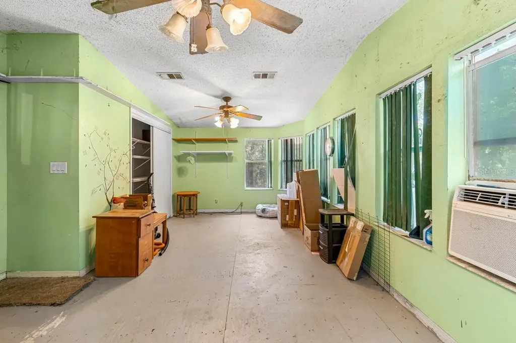12730 Bullfrog Creek Road Gibsonton FL 33534