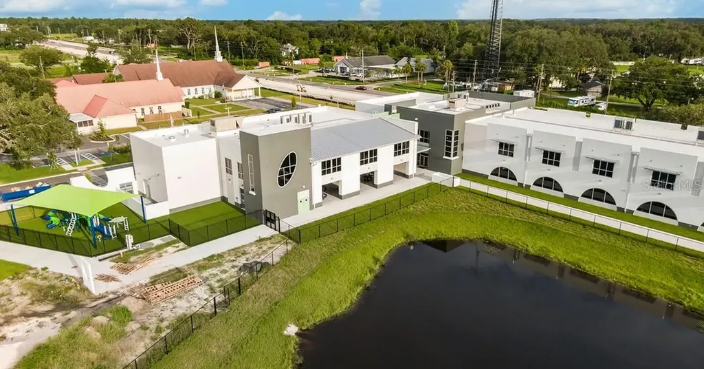 4692 Inner World Lane Wesley Chapel FL 33543