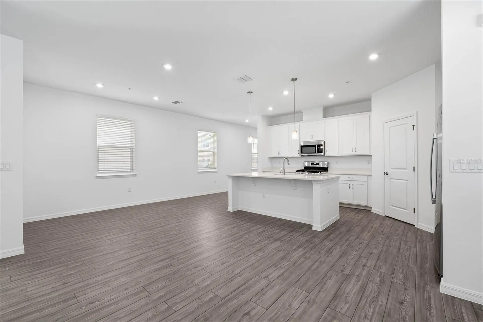 4692 Inner World Lane Wesley Chapel FL 33543
