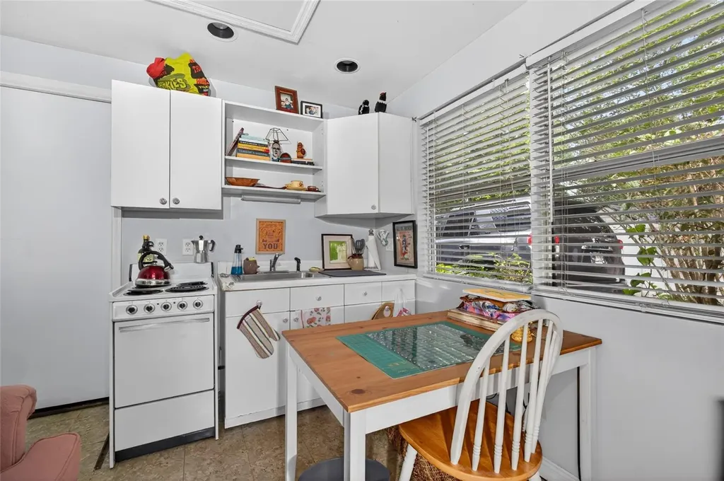 421 E Kaley Street Orlando FL 32806