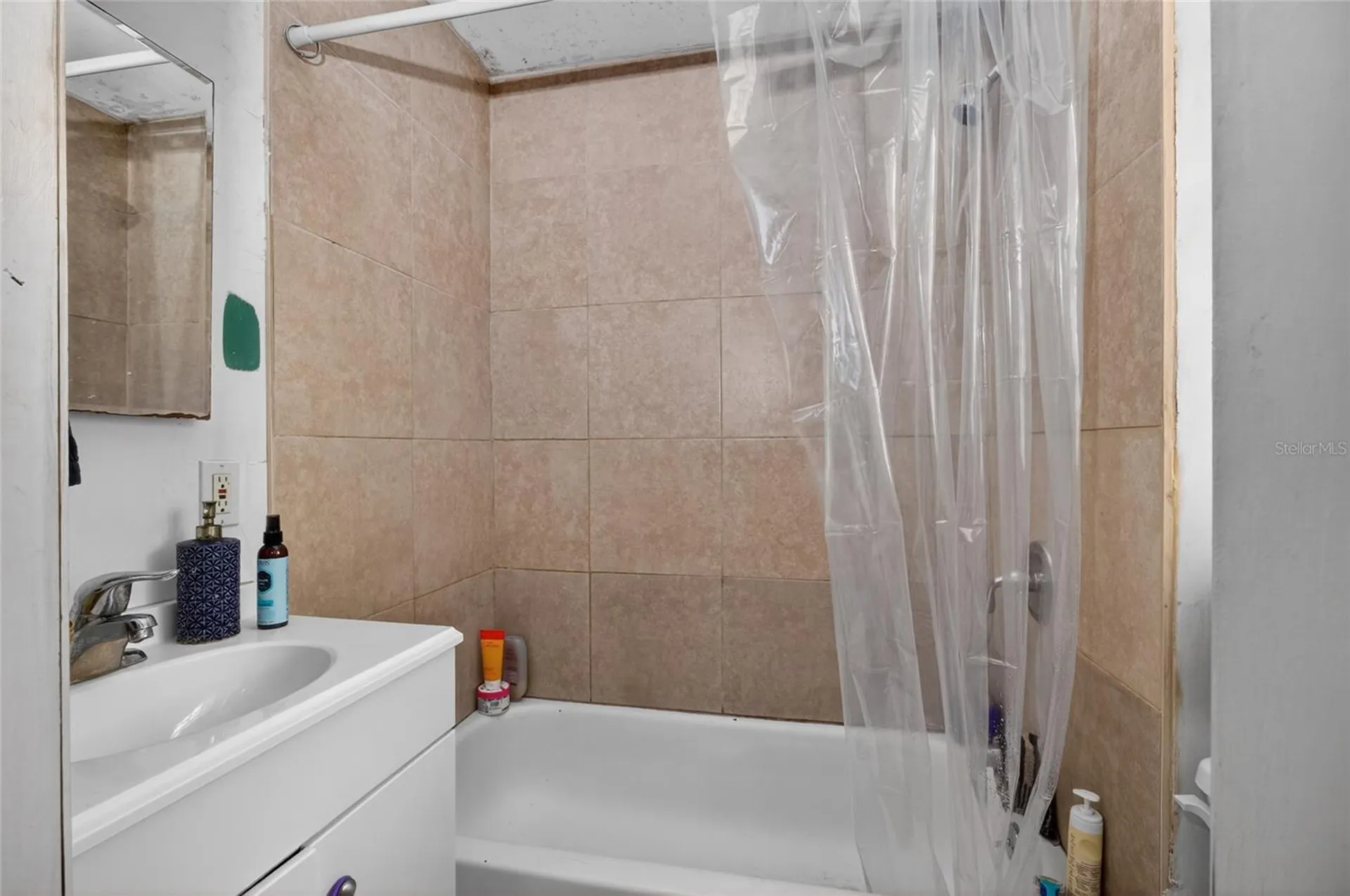 421 E Kaley Street Orlando FL 32806