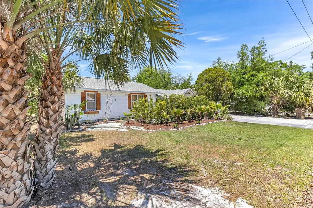 3560 Martin Avenue Mount Dora FL 32757