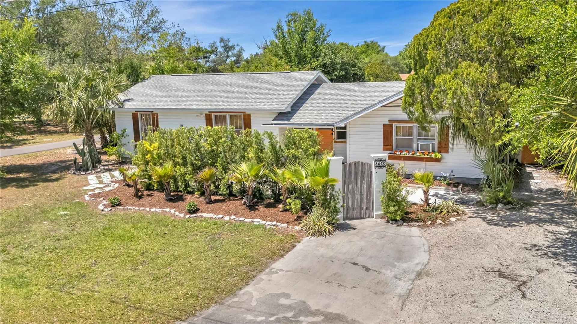 3560 Martin Avenue Mount Dora FL 32757