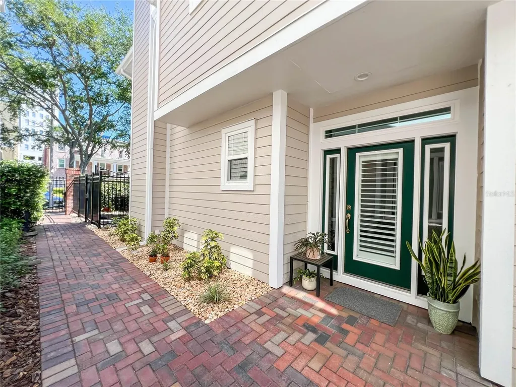 350 2nd Street N St Petersburg FL 33701