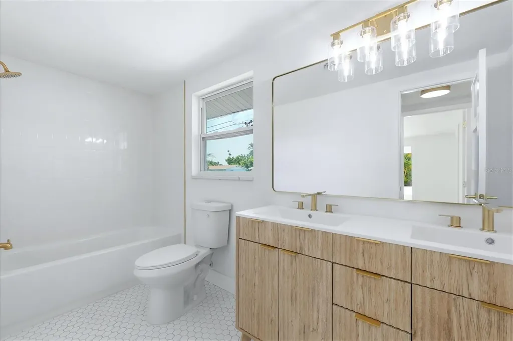 761 S Venice Boulevard Venice FL 34293
