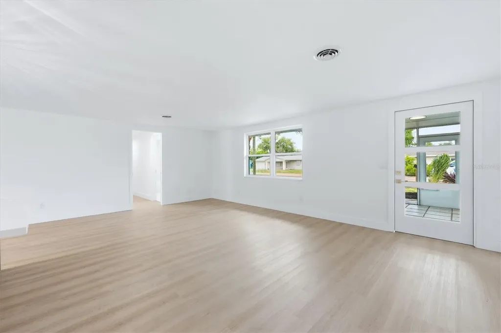 761 S Venice Boulevard Venice FL 34293
